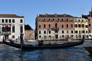 Front of property - B&B Vista sul Canal Grande (Venice)