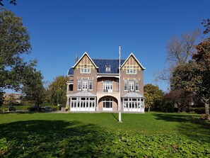 Grill-/Picknickplatz