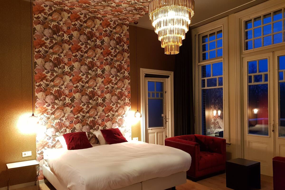 Ropa de cama de alta calidad y minibar