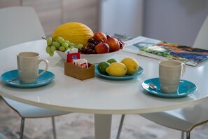 Daily local cuisine breakfast (EUR 3.50 per person) - Sale e Sabbia B&B (Trapani)