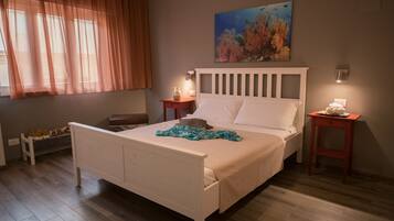 Comfort Triple Room, 1 Bedroom (Corallo) | Premium bedding, desk, iron/ironing board (on request)