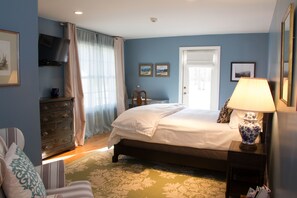 Basic Room, 1 Queen Bed (The Briarcliff Room) | 1 bedroom, premium bedding, down duvets, pillow-top beds