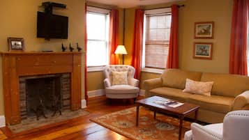 Suite, 1 Queen Bed with Sofa bed (The Mashomack Suite) | Living area | Flat-screen TV
