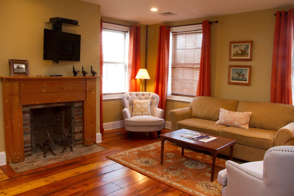 The Inn at Pine Plains by null