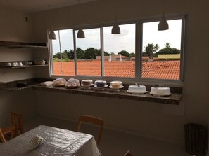 Free daily buffet breakfast  - Vila Mar Eco Hotel (Parnaíba)