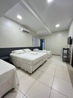 Habitación cuádruple familiar | Minibar y wifi gratis