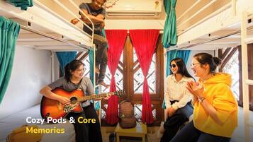 Free WiFi, bed sheets