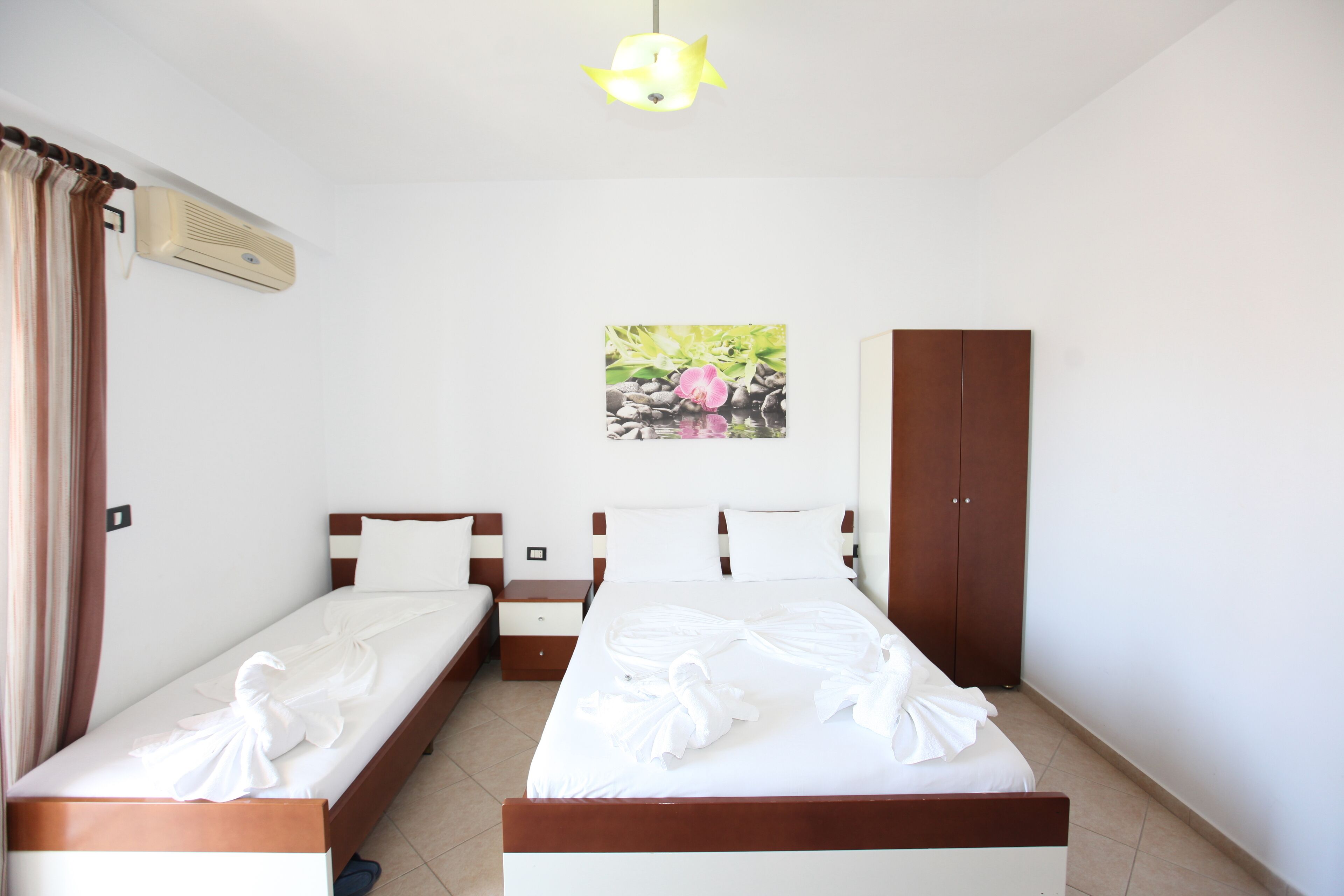 triple room, sea view | hypo-allergenic bedding, free wifi, bed sheets