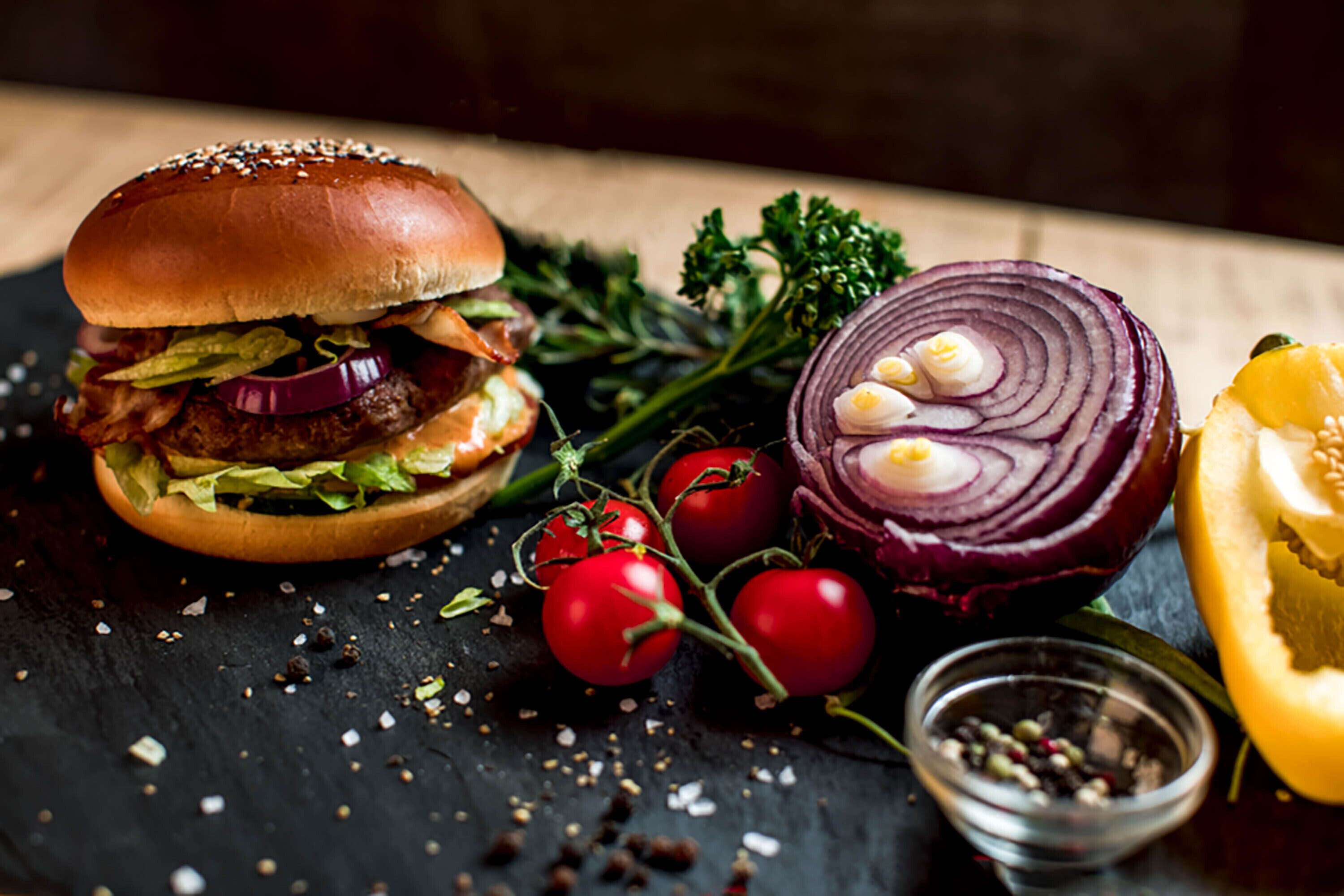 lunch and dinner served, local and international cuisine