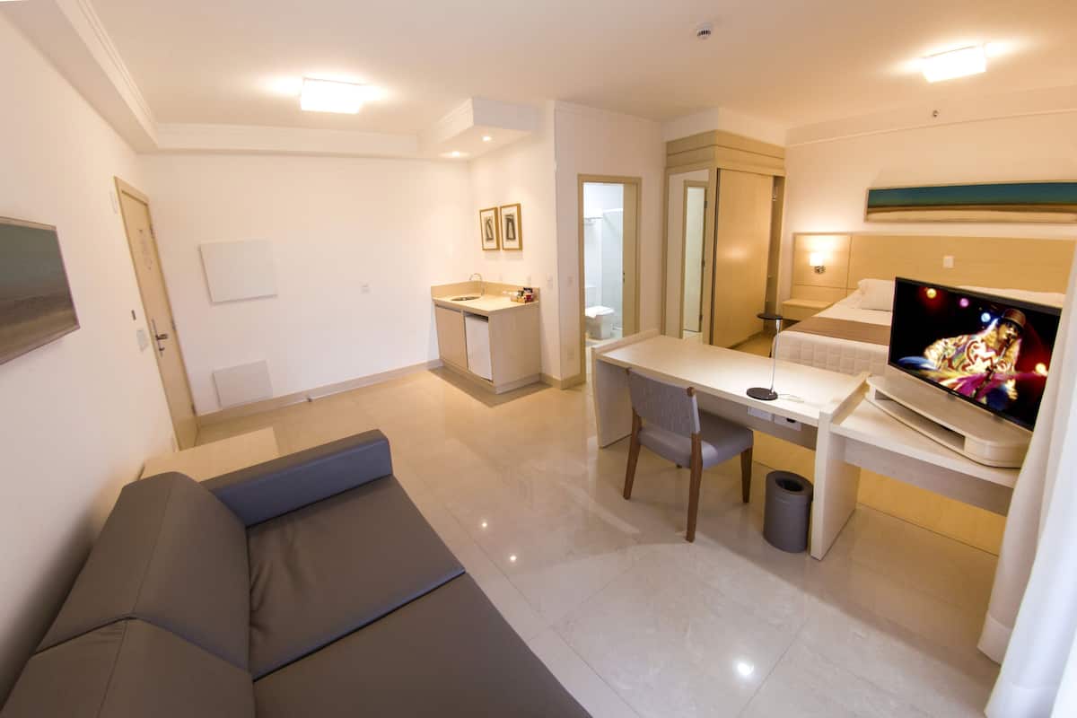 1 bedroom, minibar, in-room safe, desk