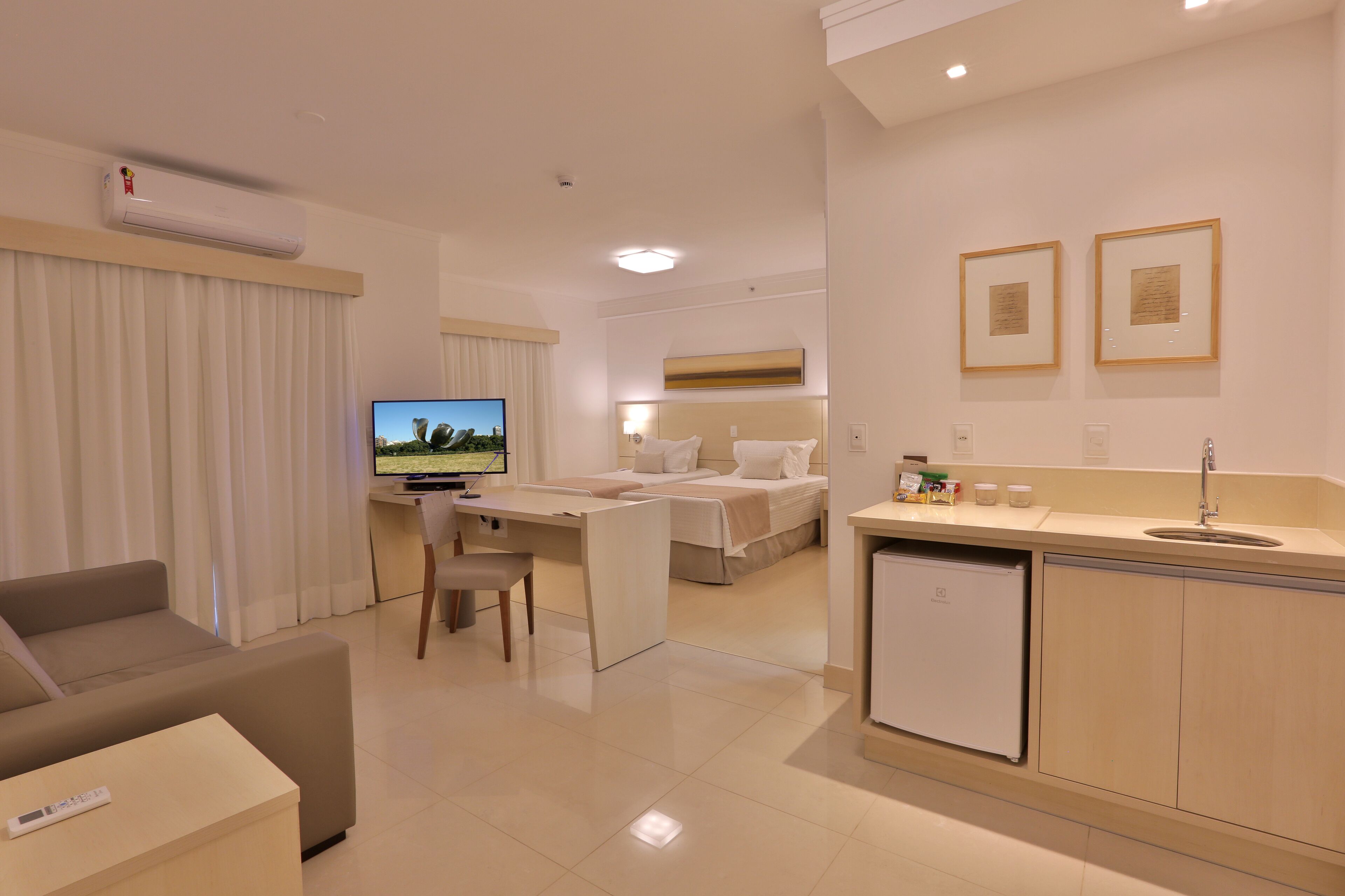 superior room | 1 bedroom, minibar, in-room safe, desk