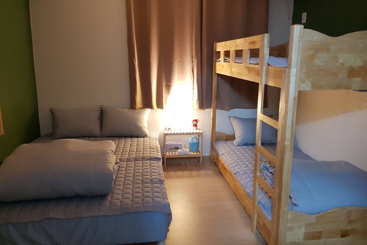 Family Room | Blackout curtains, iron/ironing board, free WiFi, bed sheets