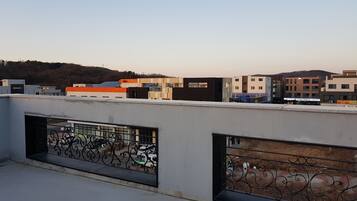 Pemandangan dari hartanah