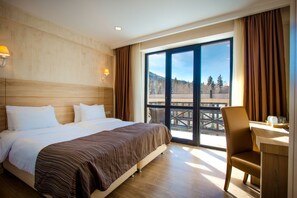 Chambre avec lits jumeaux, 1 chambre, vue montagne