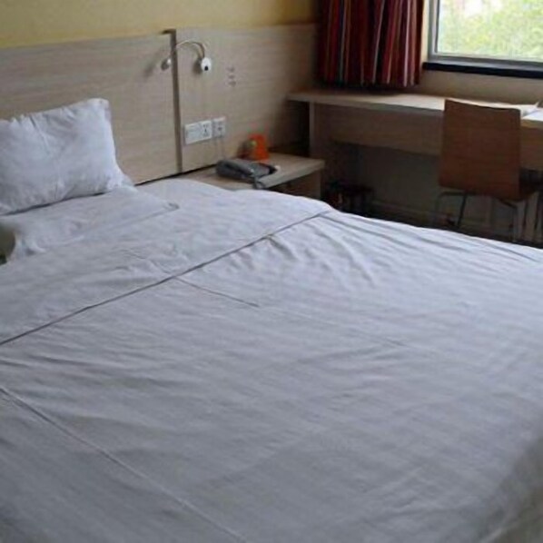 Room - 7 Days Inn (Rizhao)