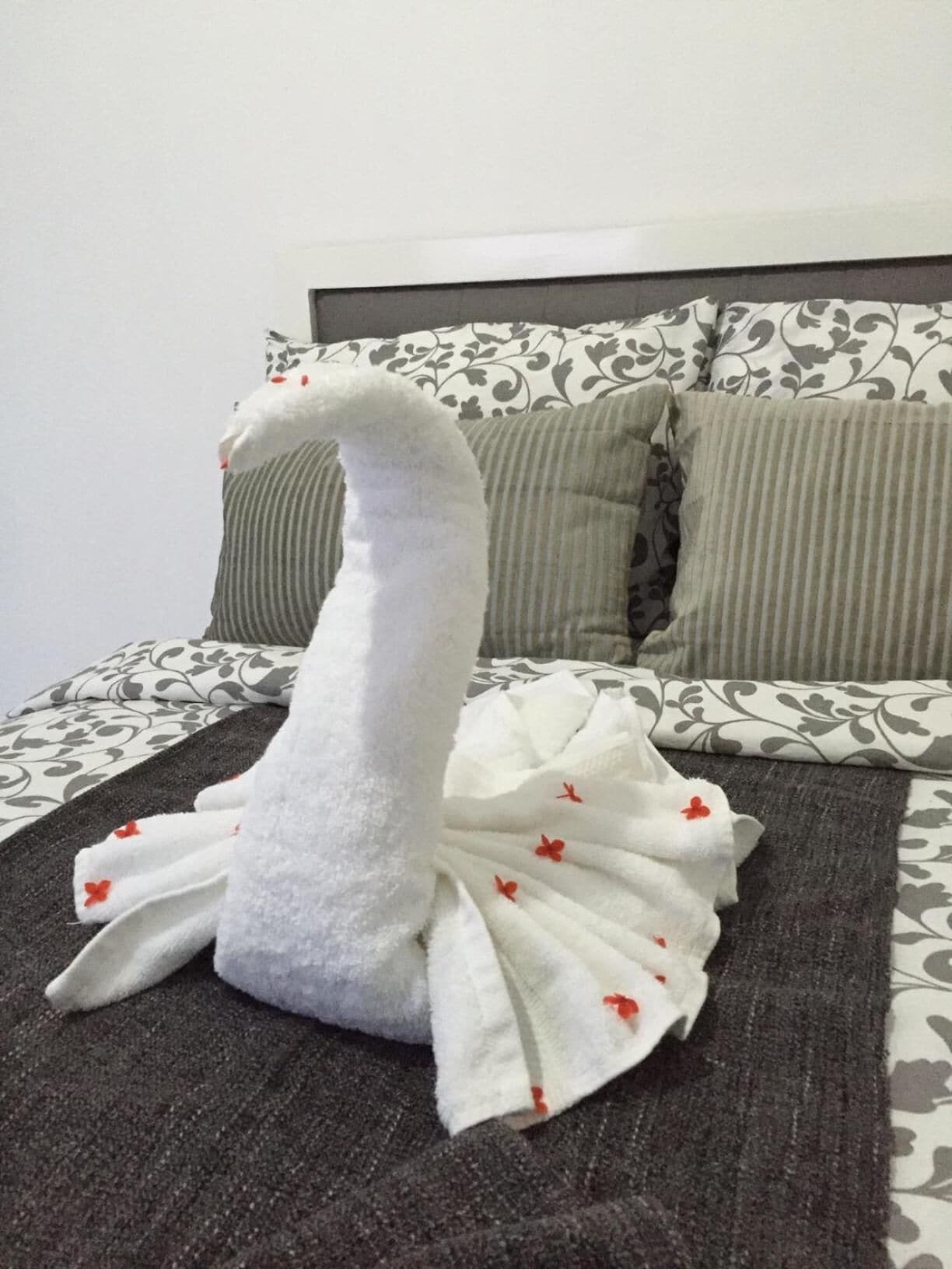 in-room safe, desk, free wifi