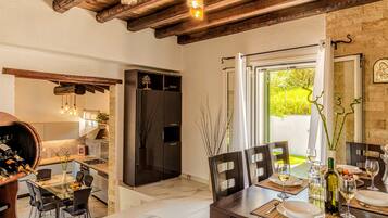 Exclusieve villa, 4 slaapkamers, privézwembad | Dineerruimte
