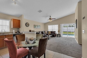 Interior - Hampton Lakes - Contemporary 4 bedrooms home with game room (Davenport)