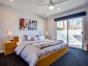 3 slaapkamers, een strijkplank/strijkijzer, gratis wifi, beddengoed