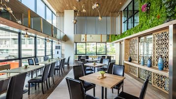 Daily buffet breakfast (THB 150 per person)