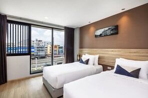 Standard Twin Room | Free WiFi, bed sheets - Narra Hotel (Bangkok)