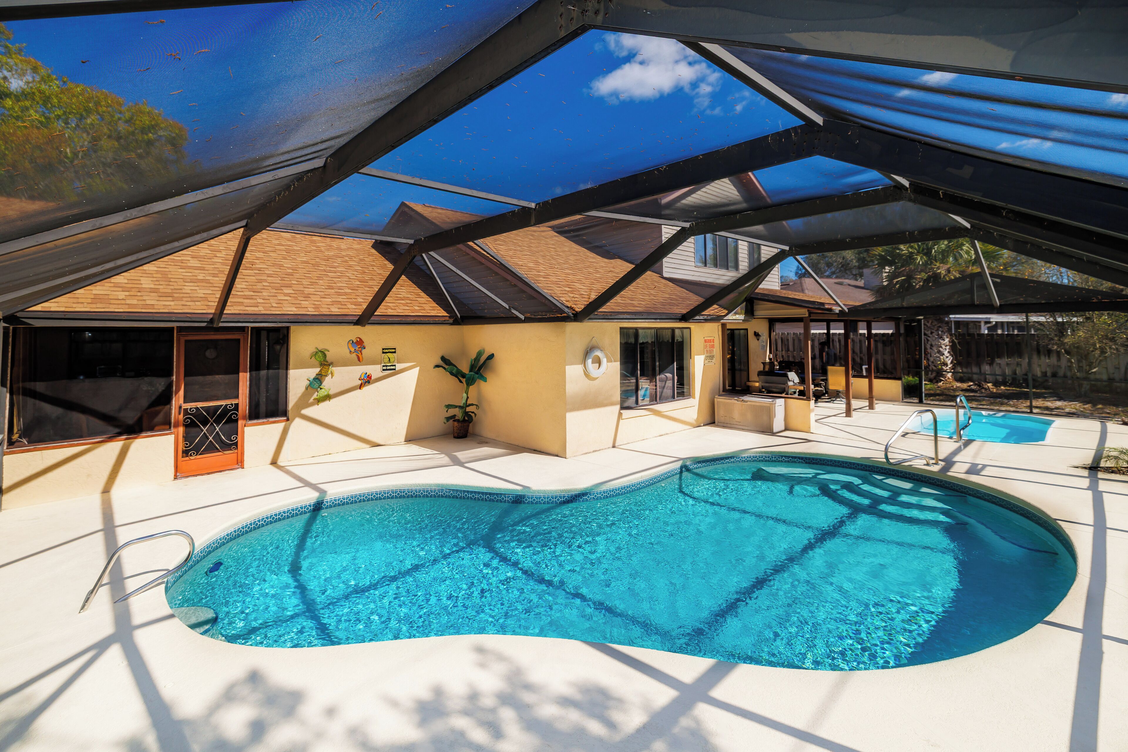 Piscine extérieure, piscine chauffée