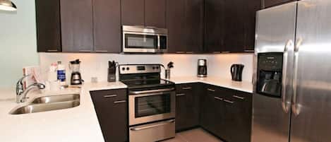 Fridge, microwave, oven, stovetop