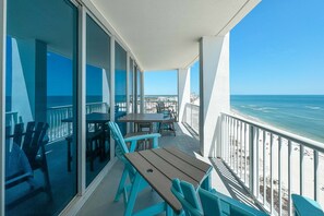 Unclassified image, 4 of 49, button