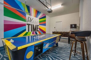 Game room - Storey Lake Resort | Private Pool, Game Room, Lazy River & Disney (Kissimmee)