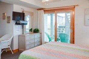 5 chambres, fer et planche à repasser, Wi-Fi, draps fournis