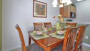 Unclassified image, 2 of 28, button - Waterfront Pool Townhome in Encantada Resort | Minutes to Disney (Kissimmee)