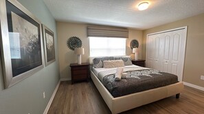 4 habitaciones, tabla de planchar con plancha y wifi gratis 