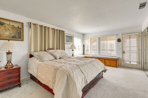 3 bedrooms, iron/ironing board, Internet, bed sheets