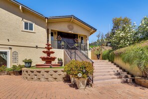 Exterior - Mtn-View Hideaway in San Diego County: 2,500 Sq Ft (Valley Center)