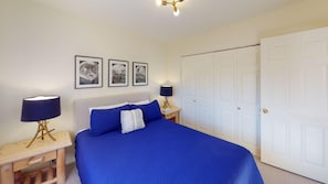 3 chambres, fer et planche à repasser, Wi-Fi gratuit, draps fournis