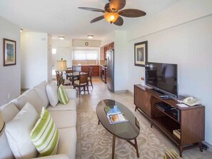 TV - Airy, Casual Ocean View Suite w/Upgraded Kitchen, Free WiFi-Waikīkī Shore 1406 (HONOLULU)