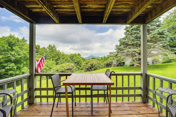 Banner Elk Vacation Rental | 3BR | 2.5BA | Stairs Required | 1,560 Sq Ft