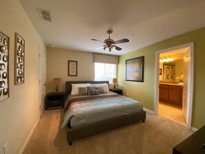 5 Schlafzimmer, Bügeleisen/Bügelbrett, kostenloses WLAN, Bettwäsche