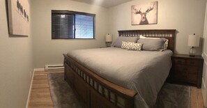 4 bedrooms, WiFi, bed sheets