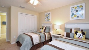 4 chambres, fer et planche à repasser, Wi-Fi gratuit, draps fournis