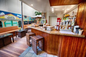 Daily continental breakfast for a fee