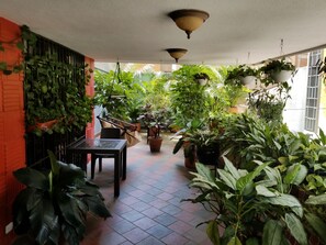 Terrace/patio - Beautiful Apartment in the Heart of Medellin (Medellín)