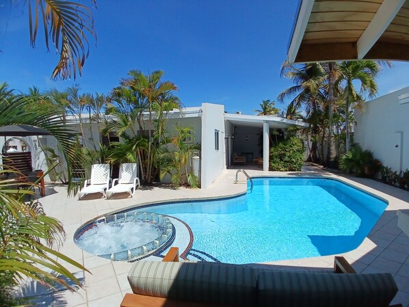 Outdoor pool, sun loungers