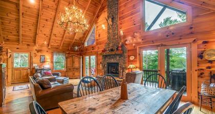 Buffalo Hollow - Free Train Tours + Fun - Luxurious Accommodations, Rustic-Style