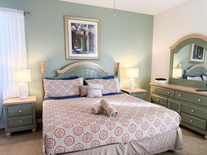 4 bedrooms, iron/ironing board, WiFi, bed sheets