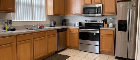 Fridge, microwave, oven, dishwasher