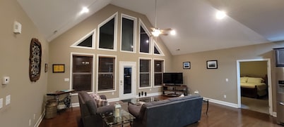 Newly Constructed Mountain Home with Garage!Wonderful Views, yet Close to Town!
