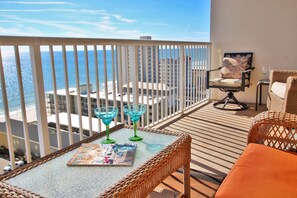 Property grounds - Gulf Shores Condo with Gulf Views | Lazy River, Pools, and Hot Tub | Sleeps 6 (Gulf Shores)