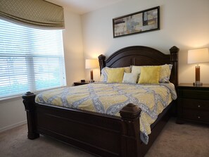 7 bedrooms, iron/ironing board, WiFi, bed sheets - Luxurious Home with Private Pool Upstairs  Games Room. 928 (Davenport)