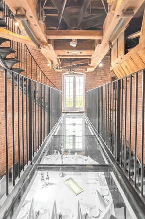 Interior - 7 Storey Listed Windmill, dog friendly with outdoor pool & bbq (Stoke Ferry)